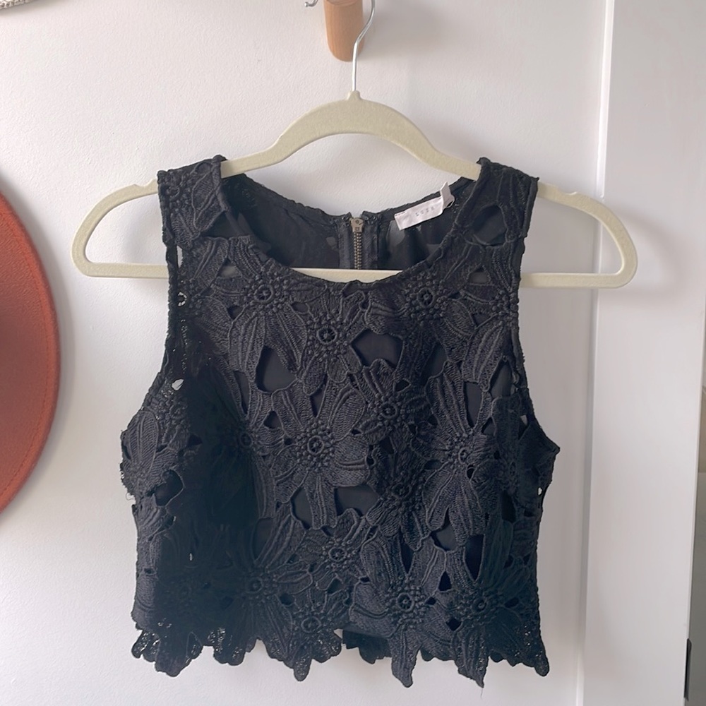 Block crop top